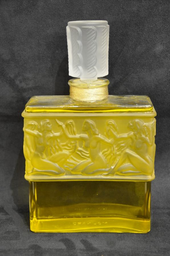 Lalique Giant Bottle For Molinard , More Informations...