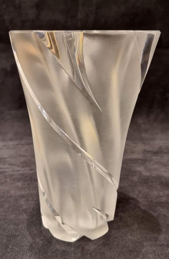 Lalique Marie-claude Vase Narcisse Crystal , More Informations...