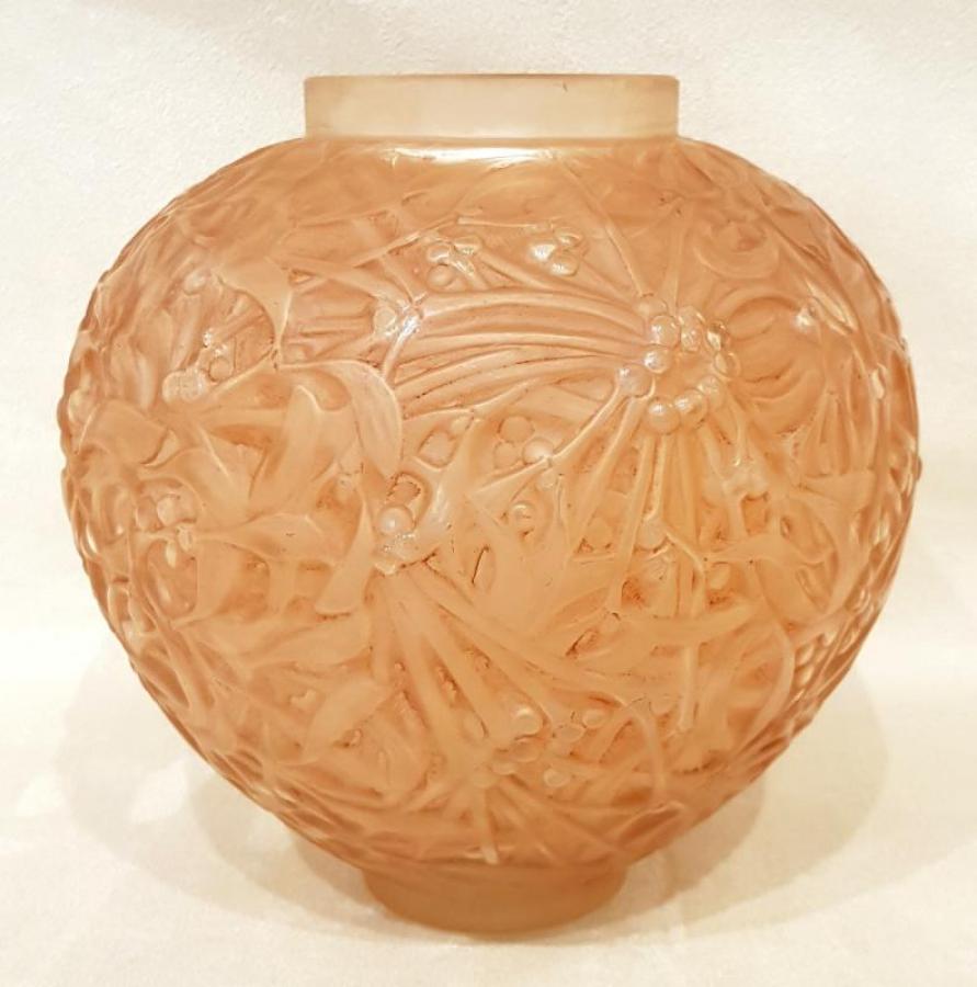 RenÃ© Lalique Vase Gui Art Deco 1920, More Informations...