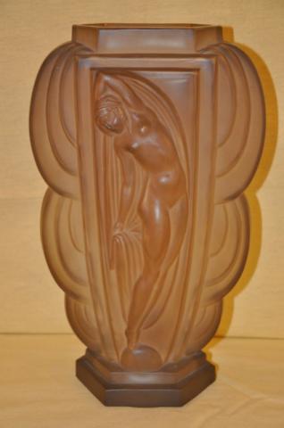 ETLING  a women vase ART DECO , More Informations...