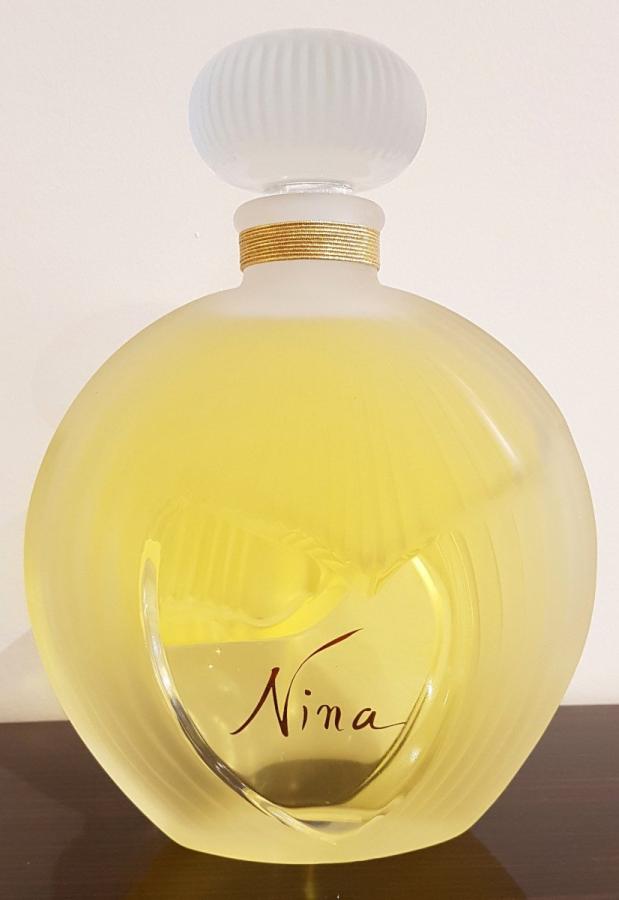 Marie-claude Lalique Nina Ricci Giant Bottle Nina , More Informations...