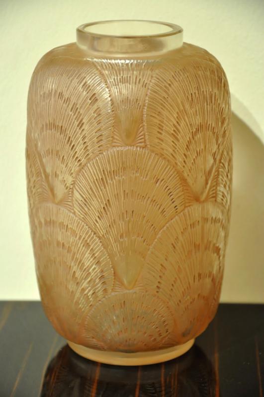 RenÃ© LALIQUE VASE COQUILLES SEPIA PATINA ART DECO 1920, More Informations...