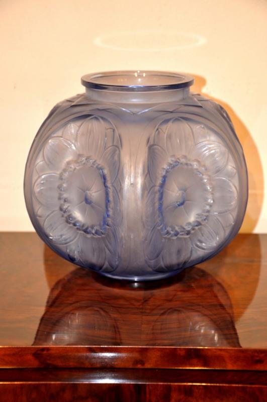 SABINO VASE ANEMEONES  ART DECO 1930, More Informations...