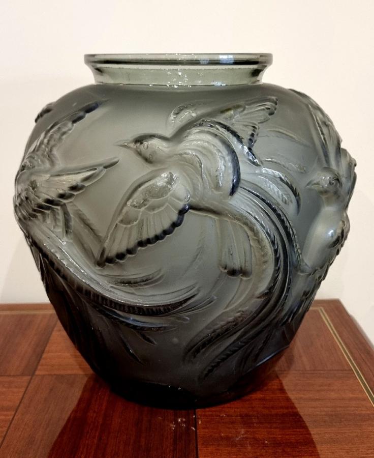 Verlys Art Deco Gray Birds Of Paradise Vase 1930 , More Informations...