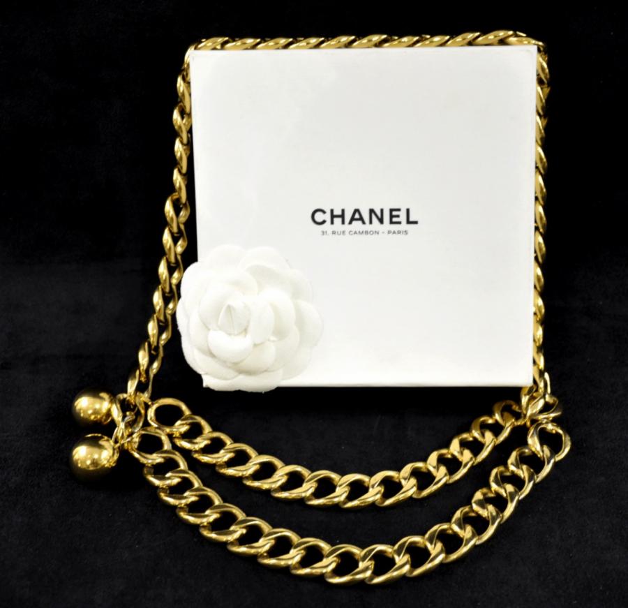 CHANEL CEINTURE DorÃ©e DOUBLE RANGS AVEC BOITE , Plus d'infos...