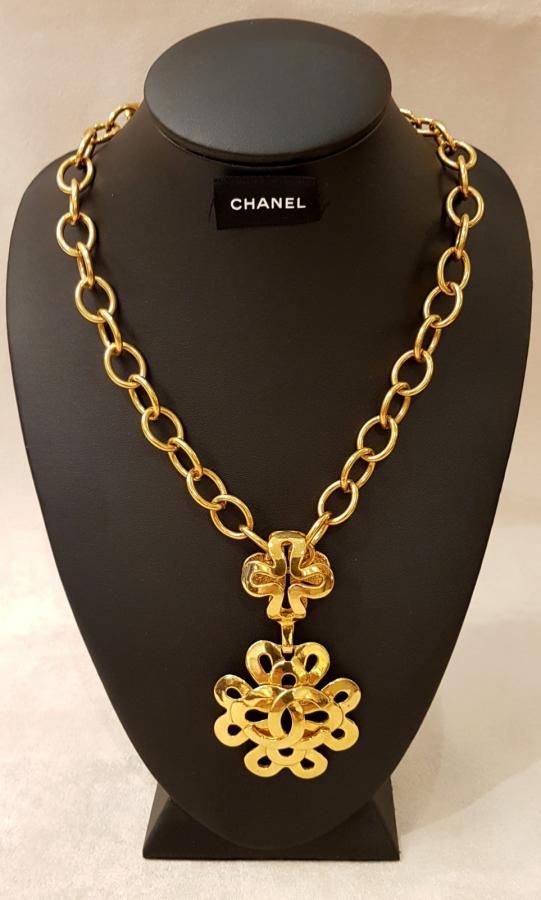 Chanel Long Necklace of 1995, More Informations...