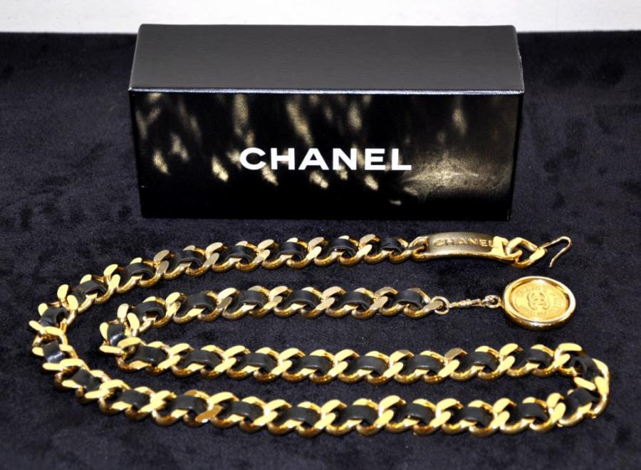 Chanel Paris Gold-plated metal Belt with box, More Informations...