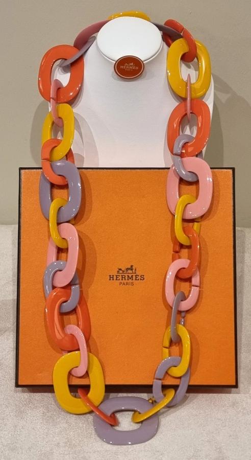 Hermès Long Necklace In Lacquer , More Informations...