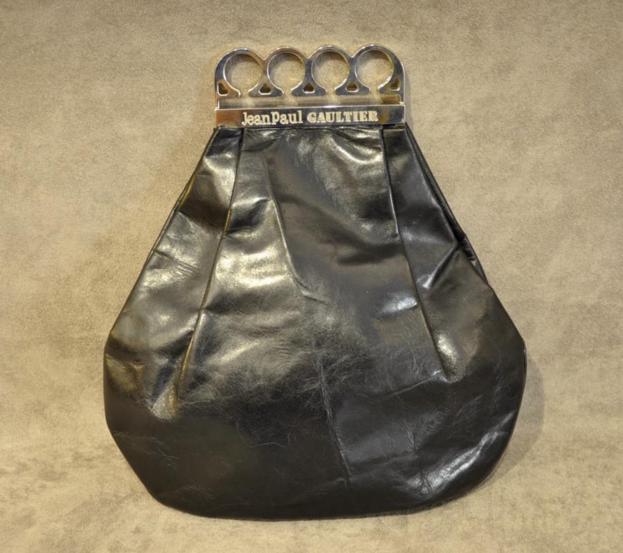 Jean-paul Gaultier VINTAGE Black Leather Bag brass knuckles, More Informations...