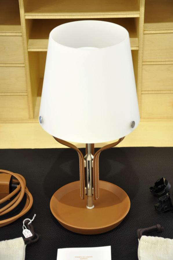 HermÃ¨s Paris Lampe Harnais , Plus d'infos...