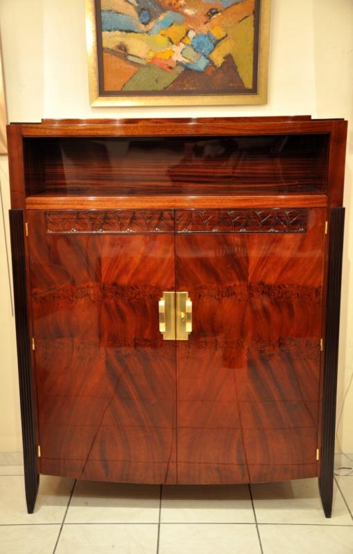 MAURICE JALLOT CABINET ACAJOU ART DECO 1930, Plus d'infos...