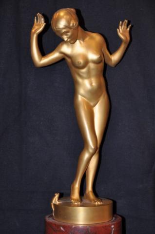 A gilded bronze figure ART DECO by  Eric GILL, More Informations...