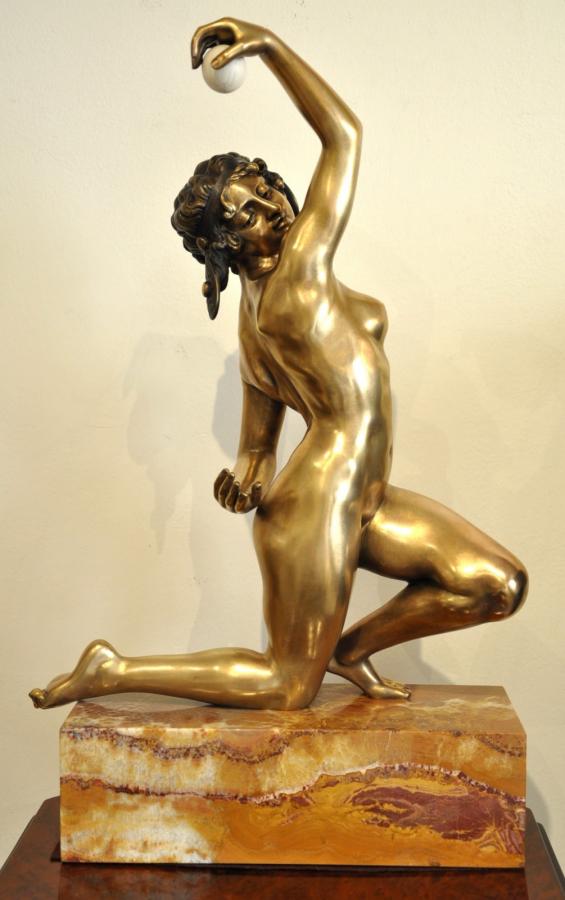 AFFORTUNATO GORY SCULPTURE BRONZE DANSEUSE NUE A LA BALLE Art DÃ©co 1920 , Plus d'infos...