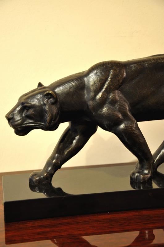 ALEXANDRE OULINE SCULPTURE BRONZE LIONESS  ART DECO 1930, More Informations...