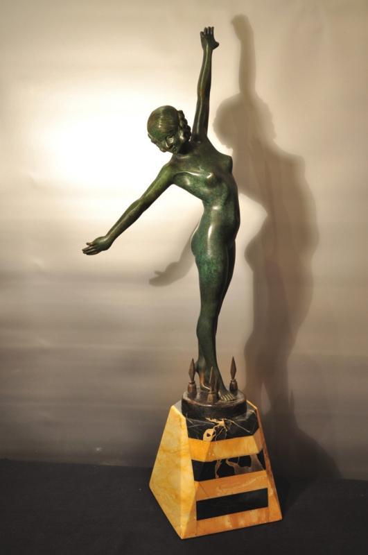 OUILLON-CARRERE SCULPTURE BRONZE LA DANSE DES LANCES ART DECO 1919, More Informations...